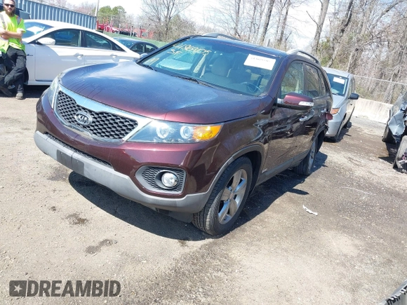 2012 Kia Sorento EX with VIN 5XYKUDA22CG293371, listed as a IAAI auction lot 41869105 with 69,842 mi miles. Bid and sale history available at carsss.com. Image 17.