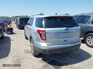 2015 Ford Explorer Limited with VIN 1FM5K7F86FGA26586, listed as a IAAI auction lot 41835232 with 161,191 mi miles. Bid and sale history available at carsss.com. Image 3.