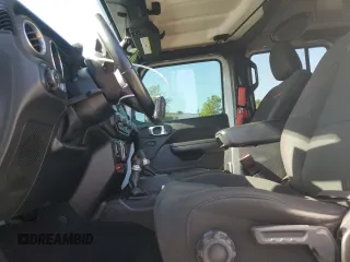 2020 Jeep Wrangler Unlimited Recon with VIN 1C4HJXFN2LW253771, listed as a Copart auction lot 54837675 with 98,935 mi miles and Salvage title. Bid and sale history available at DreamBid. Image 7.