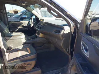 2021 GMC Yukon AT4 with VIN 1GKS2CKD2MR169740, listed as a IAAI auction lot 41472470 with 103,662 mi miles. Bid and sale history available at carsss.com. Image 5.