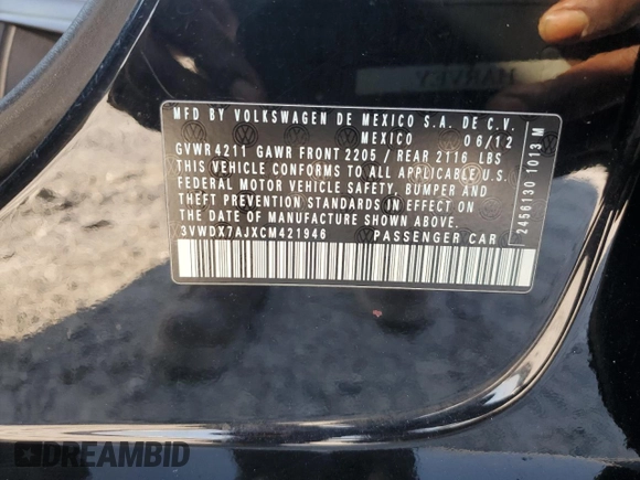 2012 Volkswagen Jetta SE z VIN 3VWDX7AJXCM421946, wystawiony jako Copart lot #62130895 z przebiegiem 133 567 mil mil oraz Szkoda całkowita • Salvage title. Historia ofert i sprzedaży dostępna na DreamBid. Obrazek 12.