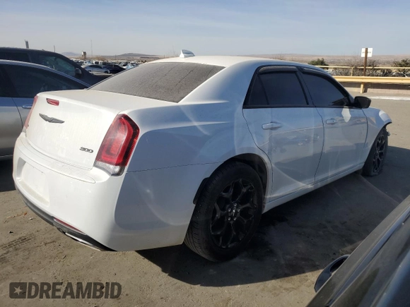 2021 Chrysler 300 Touring with VIN 2C3CCARG4MH596052, listed as a Copart auction lot 46639655 with 45,975 mi miles and Salvage Title. Bid and sale history available at carsss.com. Image 3.