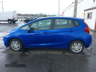 2017 Honda Fit LX with VIN 3HGGK5H58HM707699, listed as a IAAI auction lot 41903192 with 35,364 mi miles. Bid and sale history available at carsss.com. Image 14.