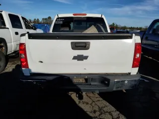 2008 Chevrolet Silverado 1500 LTZ with VIN 2GCEK13Y381187354, listed as a Copart auction lot 84293494 with 112,771 mi miles and Salvage Title. Bid and sale history available at carsss.com. Image 6.