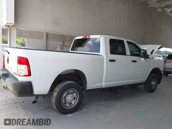 2024 Ram 2500 Tradesman с VIN 3C6UR5CJ4RG267621, выставлен на аукционе IAAI как лот 42442525 с пробегом 9 929 миль миль и . История ставок и продаж доступна на DreamBid. Изображение 14.