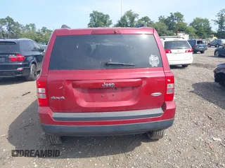 2015 Jeep Patriot High Altitude with VIN 1C4NJRFB5FD376338, listed as a IAAI auction lot 40358411 with 85,019 mi miles and . Bid and sale history available at carsss.com. Image 16.