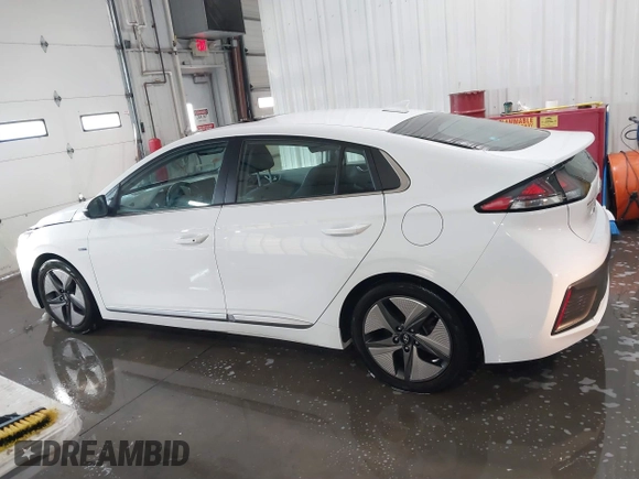 2020 Hyundai Ioniq SEL z VIN KMHC85LC9LU209366, wystawiony jako IAAI lot #41248182 z przebiegiem 120 121 mil mil oraz . Historia ofert i sprzedaży dostępna na DreamBid. Obrazek 14.