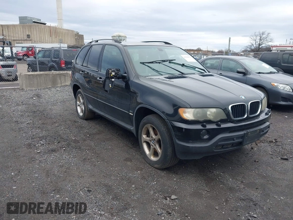 2001 BMW X5 3.0i with VIN WBAFA53501LM71185, listed as a IAAI auction lot 41610473 with 141,322 mi miles. Bid and sale history available at carsss.com. Image 1.