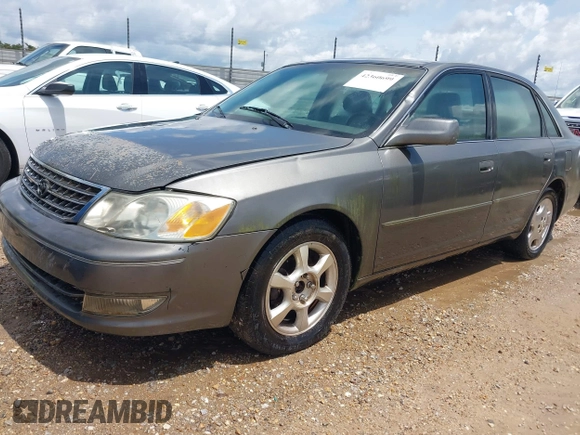 2004 Toyota Avalon XL z VIN 4T1BF28B74U385110, wystawiony jako IAAI lot #42360699 z przebiegiem 287 519 mil mil oraz . Historia ofert i sprzedaży dostępna na DreamBid. Obrazek 2.