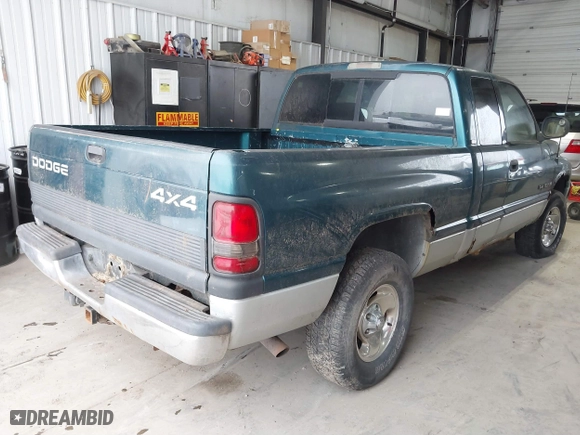 1998 Dodge Ram 1500 with VIN 3B7HF13Z1WG234475, listed as a IAAI auction lot 41523893 with 195,646 mi miles. Bid and sale history available at carsss.com. Image 4.