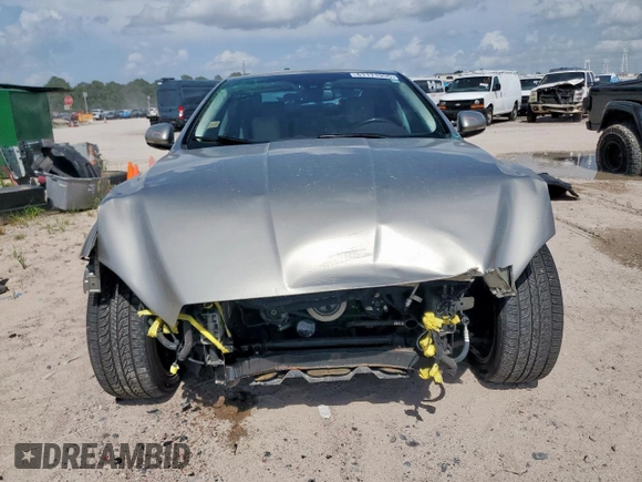 2013 Jaguar XJ Portfolio with VIN SAJWJ2GD5D8V49505, listed as a Copart auction lot 61171955 with 129,158 mi miles and Salvage title. Bid and sale history available at DreamBid. Image 5.