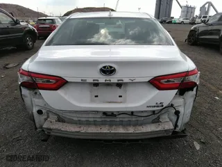 2020 Toyota Camry Hybrid LE with VIN 4T1C31AK2LU518579, listed as a IAAI auction lot 39981154 with 115,005 mi miles. Bid and sale history available at carsss.com. Image 17.