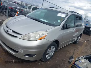 2010 Toyota Sienna CE with VIN 5TDKK4CC1AS339607, listed as a IAAI auction lot 41891135 with 261,666 mi miles. Bid and sale history available at carsss.com. Image 2.