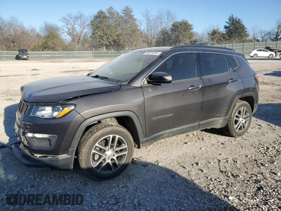 2020 Jeep Compass Altitude z VIN 3C4NJDBB6LT125469, wystawiony jako Copart lot #88016245 z przebiegiem 52 347 mil mil oraz Szkoda całkowita • Salvage title. Historia ofert i sprzedaży dostępna na DreamBid. Obrazek 1.