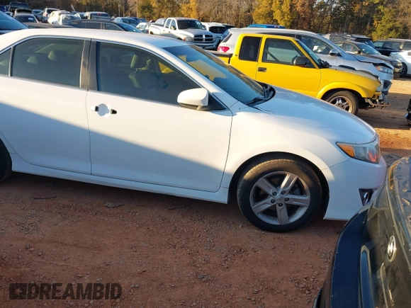 2012 Toyota Camry L with VIN 4T1BF1FK9CU604693, listed as a IAAI auction lot 40948452 with 216,496 mi miles. Bid and sale history available at carsss.com. Image 1.