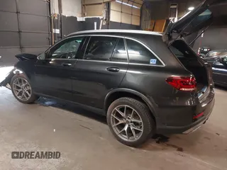 2022 Mercedes-Benz GLC 300 with VIN W1N0G8EB2NG121561, listed as a IAAI auction lot 42204953 with 22,264 mi miles and . Bid and sale history available at DreamBid. Image 3.