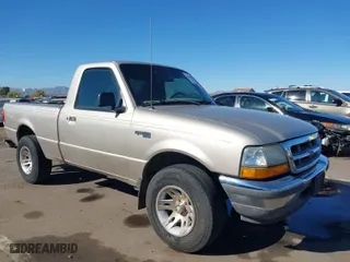 1998 Ford Ranger XL with VIN 1FTYR10C9WTA26130, listed as a IAAI auction lot 41881782 with 275,826 mi miles. Bid and sale history available at carsss.com. Image 1.