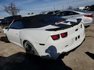 2013 Chevrolet Camaro LT z VIN 2G1FC3D30D9217897, wystawiony jako Copart lot #42090665 z przebiegiem 132 813 mil mil oraz Szkoda całkowita • Salvage title. Historia ofert i sprzedaży dostępna na DreamBid. Obrazek 2.