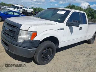2013 Ford F-150 XL z VIN 1FTFX1CFXDKE21083, wystawiony jako IAAI lot #42548084 z przebiegiem Nie podano mil oraz . Historia ofert i sprzedaży dostępna na DreamBid. Obrazek 2.