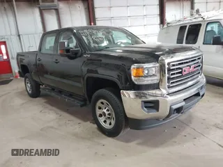 2018 GMC Sierra 2500HD z VIN 1GT12REG7JF228648, wystawiony jako IAAI lot #41908756 z przebiegiem 67 003 mil mil oraz . Historia ofert i sprzedaży dostępna na DreamBid. Obrazek 1.