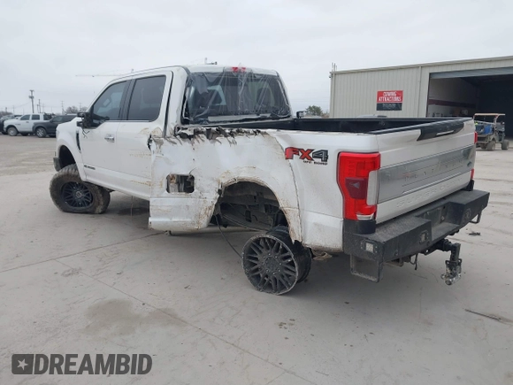 2017 Ford F-250 Lariat with VIN 1FT7W2BTXHEB52267, listed as a IAAI auction lot 41359500 with 187,467 mi miles and . Bid and sale history available at DreamBid. Image 3.