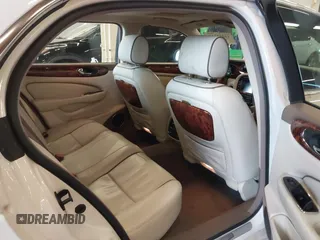 2008 Jaguar XJ Vanden Plas with VIN SAJWA82B28SH29030, listed as a IAAI auction lot 41231242 with 62,632 mi miles. Bid and sale history available at carsss.com. Image 8.