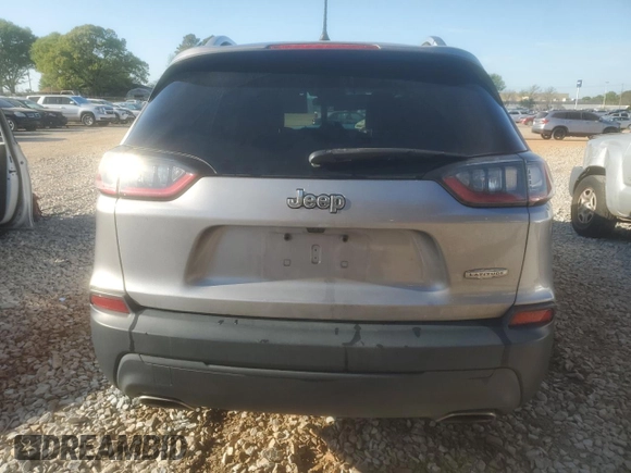 2019 Jeep Cherokee Latitude with VIN 1C4PJLCX4KD110812, listed as a Copart auction lot 52508065 with 126,861 mi miles and Salvage title. Bid and sale history available at DreamBid. Image 6.