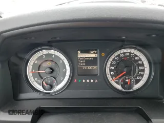 2015 Ram 1500 Tradesman z VIN 3C6JR6AT2FG699259, wystawiony jako Copart lot #44975405 z przebiegiem 211 433 mil mil oraz Czysty tytuł • Clean title. Historia ofert i sprzedaży dostępna na DreamBid. Obrazek 9.
