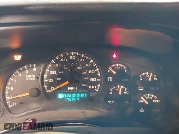 2000 Chevrolet Silverado 1500 LS with VIN 1GCEK19TXYZ323188, listed as a IAAI auction lot 40906952 with 176,824 mi miles. Bid and sale history available at carsss.com. Image 7.