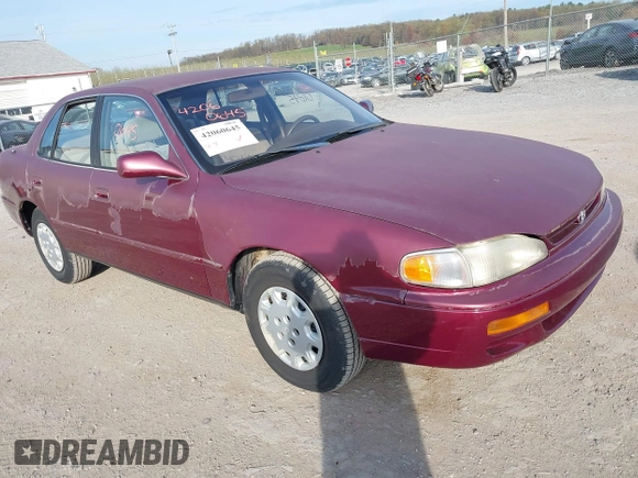 1996 Toyota Camry DX z VIN 4T1BG12K3TU662835, wystawiony jako IAAI lot #42060645 z przebiegiem 195 600 mil mil oraz . Historia ofert i sprzedaży dostępna na DreamBid. Obrazek 1.