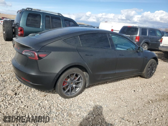 2018 Tesla Model 3 Long Range Battery z VIN 5YJ3E1EB1JF085139, wystawiony jako Copart lot #46888915 z przebiegiem 158 435 mil mil oraz Szkoda całkowita • Salvage title. Historia ofert i sprzedaży dostępna na DreamBid. Obrazek 3.