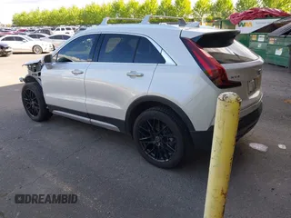 2020 Cadillac XT4 AWD Premium Luxury z VIN 1GYFZDR45LF064043, wystawiony jako IAAI lot #42129079 z przebiegiem 33 717 mil mil oraz . Historia ofert i sprzedaży dostępna na DreamBid. Obrazek 3.