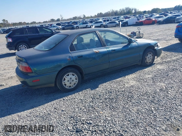 1997 Honda Accord Value with VIN 1HGCD5680VA148728, listed as a IAAI auction lot 41011149 with 198,773 mi miles and . Bid and sale history available at carsss.com. Image 4.