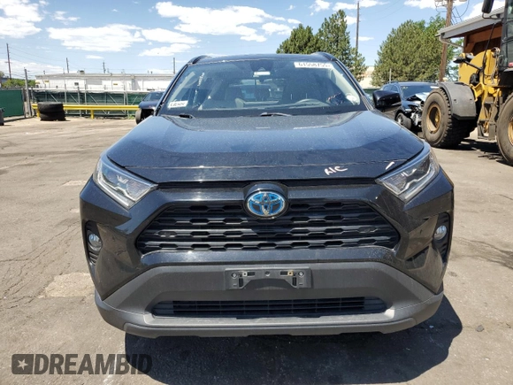 2021 Toyota RAV4 Hybrid LE with VIN 2T3B6RFVXMW028517, listed as a Copart auction lot 61558755 with 136,330 mi miles and Salvage title. Bid and sale history available at DreamBid. Image 5.