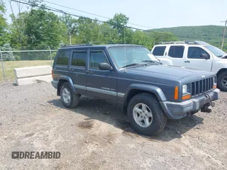 2001 Jeep Cherokee Sport z VIN 1J4FF48S51L531033, wystawiony jako IAAI lot #42423910 z przebiegiem 90 438 mil mil oraz . Historia ofert i sprzedaży dostępna na DreamBid. Obrazek 1.
