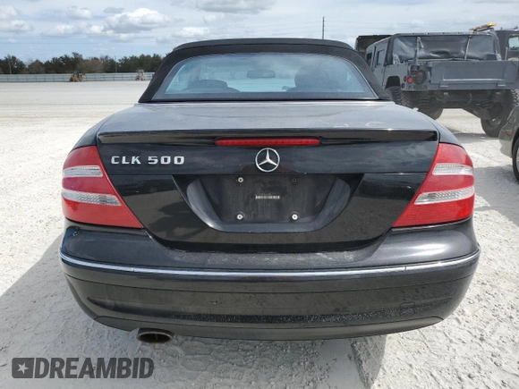 2004 Mercedes-Benz CLK 500 z VIN WDBTK75G04T005692, wystawiony jako Copart lot #77038514 z przebiegiem 125 997 mil mil oraz Szkoda całkowita • Salvage title. Historia ofert i sprzedaży dostępna na DreamBid. Obrazek 6.