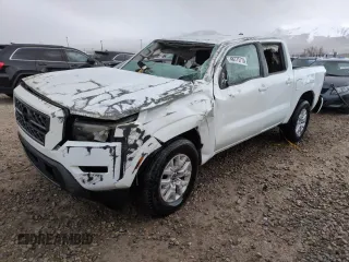 2023 Nissan Frontier Pro-4X z VIN 1N6ED1EK2PN649609, wystawiony jako Copart lot #48775715 z przebiegiem Nie podano mil oraz Szkoda całkowita • Salvage title. Historia ofert i sprzedaży dostępna na DreamBid. Obrazek 1.