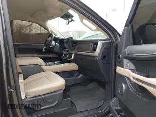 2023 Ford Expedition Max XLT с VIN 1FMJK1J85PEA29723, выставлен на аукционе IAAI как лот 41902898 с пробегом 51 841 миль миль и . История ставок и продаж доступна на DreamBid. Изображение 5.