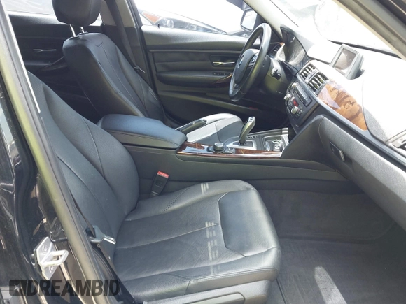 2013 BMW 3 Series 328i xDrive with VIN WBA3B5G53DNS03606, listed as a IAAI auction lot 42210078 with 223,056 mi miles and . Bid and sale history available at DreamBid. Image 5.