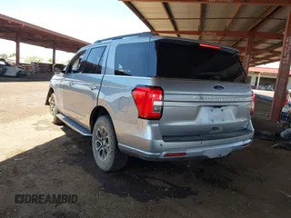 2022 Ford Expedition XLT с VIN 1FMJU1HT4NEA67039, выставлен на аукционе IAAI как лот 42609959 с пробегом 75 880 миль миль и . История ставок и продаж доступна на DreamBid. Изображение 3.