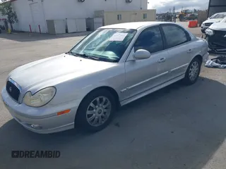 2003 Hyundai Sonata GLS with VIN KMHWF35H93A897855, listed as a IAAI auction lot 41527610 with 122,010 mi miles. Bid and sale history available at carsss.com. Image 2.