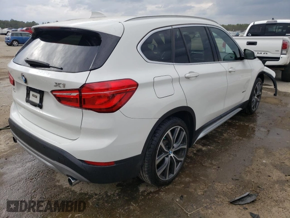 2016 BMW X1 xDrive28i with VIN WBXHT3C34G5E54286, listed as a Copart auction lot 41501873 with 30,176 mi miles. Bid and sale history available at carsss.com. Image 3.