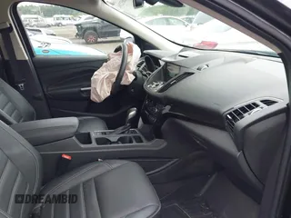 2018 Ford Escape Titanium с VIN 1FMCU9J93JUB18374, выставлен на аукционе IAAI как лот 42652204 с пробегом 63 609 миль миль и . История ставок и продаж доступна на DreamBid. Изображение 5.
