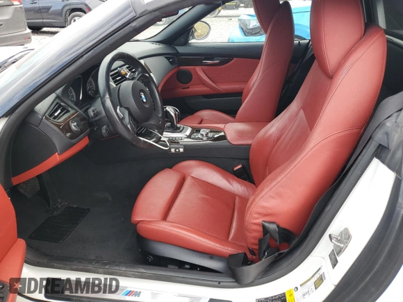 2011 BMW Z4 sDrive35is z VIN WBALM1C59BE393773, wystawiony jako Copart lot #56021935 z przebiegiem 86 666 mil mil oraz Szkoda całkowita • Salvage title. Historia ofert i sprzedaży dostępna na DreamBid. Obrazek 7.