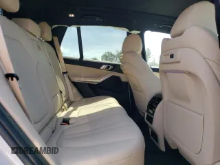 2020 BMW X5 xDrive40i z VIN 5UXCR6C08L9B56824, wystawiony jako Copart lot #53701715 z przebiegiem 85 189 mil mil oraz Szkoda całkowita • Salvage title. Historia ofert i sprzedaży dostępna na DreamBid. Obrazek 11.