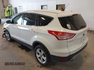 2016 Ford Escape SE z VIN 1FMCU9G97GUC76913, wystawiony jako IAAI lot #42085125 z przebiegiem 137 001 mil mil oraz . Historia ofert i sprzedaży dostępna na DreamBid. Obrazek 3.