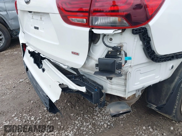 2019 Kia Sorento LX with VIN 5XYPG4A30KG524272, listed as a IAAI auction lot 41786623 with 124,942 mi miles and . Bid and sale history available at carsss.com. Image 17.