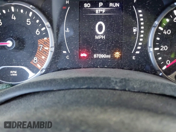 2020 Jeep Renegade Altitude with VIN ZACNJABB0LPL78967, listed as a IAAI auction lot 41423967 with 67,090 mi miles and . Bid and sale history available at DreamBid. Image 7.