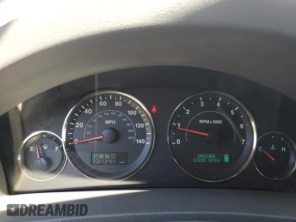 2005 Jeep Grand Cherokee Limited with VIN 1J4HR58295C671906, listed as a Copart auction lot 62916515 with 221,295 mi miles and Clean title. Bid and sale history available at DreamBid. Image 9.