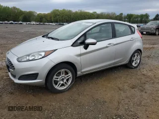 2019 Ford Fiesta SE with VIN 3FADP4EJ5KM134689, listed as a Copart auction lot 51839915 with 49,101 mi miles and Salvage Title. Bid and sale history available at DreamBid. Image 1.